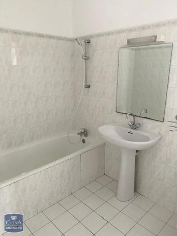 Maison à louer 3 pièces 59.51m² Niort (79000)
