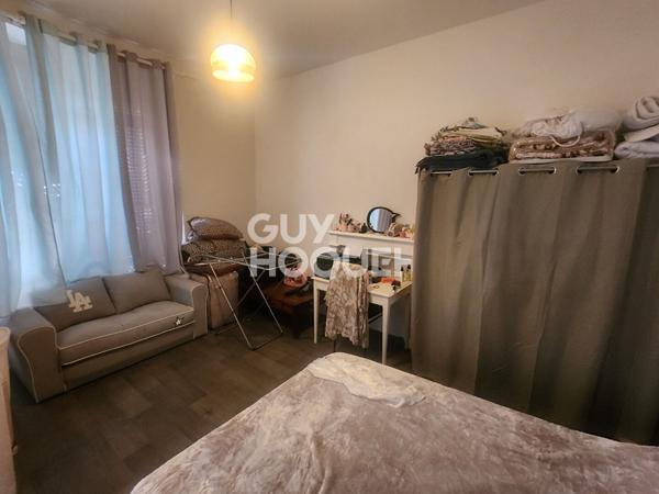 Ensemble de 2 Appartements Contigus ? Centre de Dinan