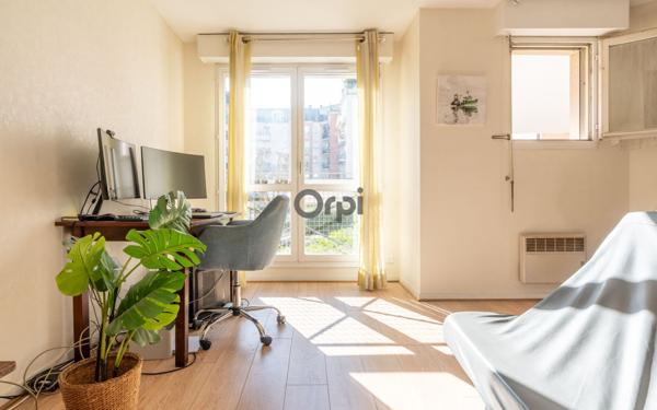 Appartement à vendre    1 pièce • 26,90 m2 Saint-Maurice