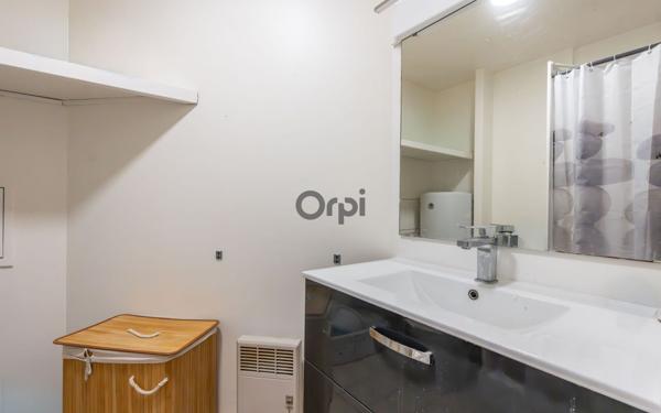 Appartement à vendre    1 pièce • 26,90 m2 Saint-Maurice