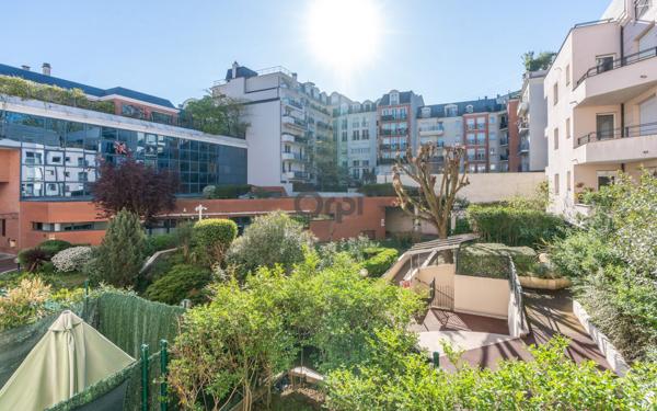 Appartement à vendre    1 pièce • 26,90 m2 Saint-Maurice