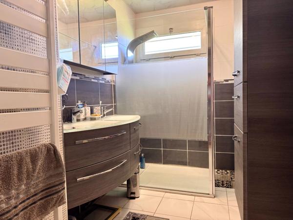 Maison 4 chambres sur sous-sol complet