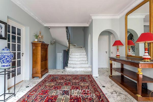 Maison familiale avec jardin et piscine