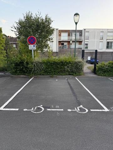 PLACE DE PARKING SITUEE AU COEUR DU CENTRE VILLE DE WASQUEHAL.