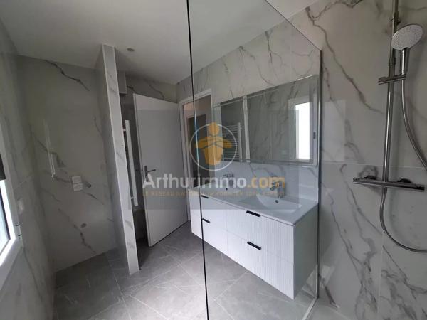 Vente                                                      Maison
                        
                     7 pièces                      111 m2                     à Mouroux