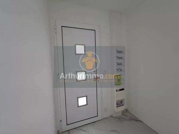 Vente                                                      Maison
                        
                     7 pièces                      111 m2                     à Mouroux