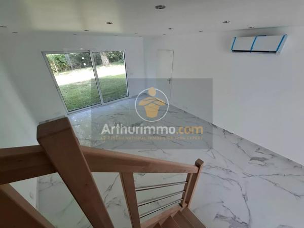 Vente                                                      Maison
                        
                     7 pièces                      111 m2                     à Mouroux