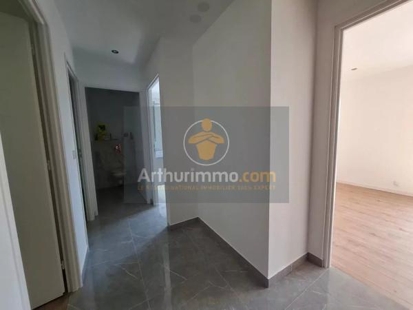Vente                                                      Maison
                        
                     7 pièces                      111 m2                     à Mouroux