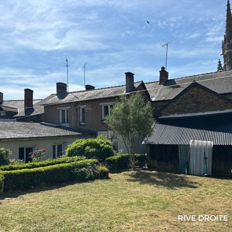 Acigné (35690) ACIGNE - CENTRE - IMMEUBLE AVEC MAISON ET LOCAL COMMERCIAL