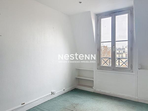 A vendre - Paris 17 : studio de 15,75m², à rénover, DPE D, ascenseur - idéal investisseur !