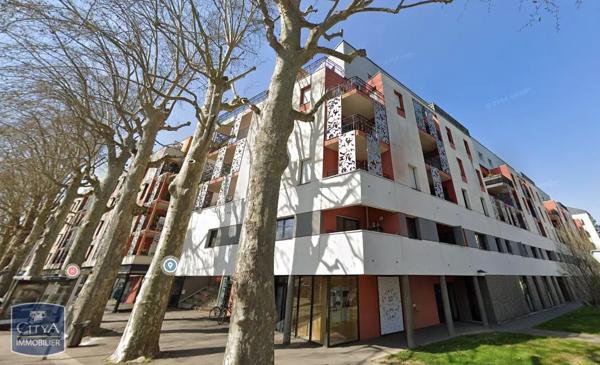 Appartement à louer 2 pièces 42.1m² Tours (37000)