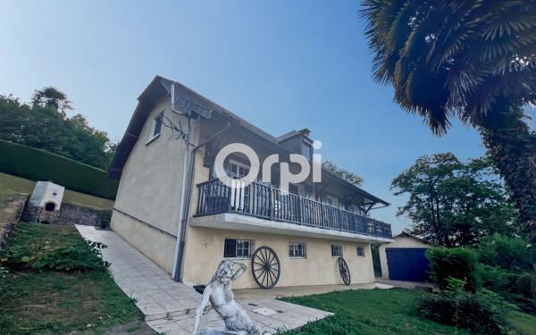 Maison à vendre    5 pièces •  Oloron-Sainte-Marie