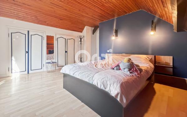 Maison à vendre    5 pièces •  Oloron-Sainte-Marie