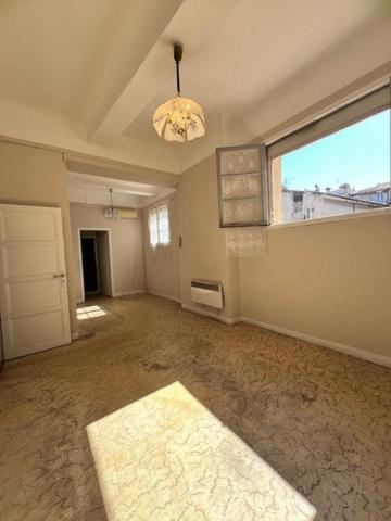 Hyper-centre Aix – À 2 pas du Cours Mirabeau.