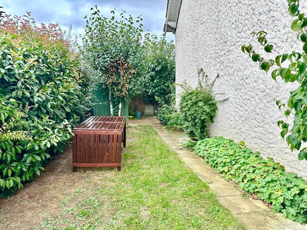 Appartement T3 avec jardin à Saint-Denis-en-Val. Bien rare dans une petite copropriété
