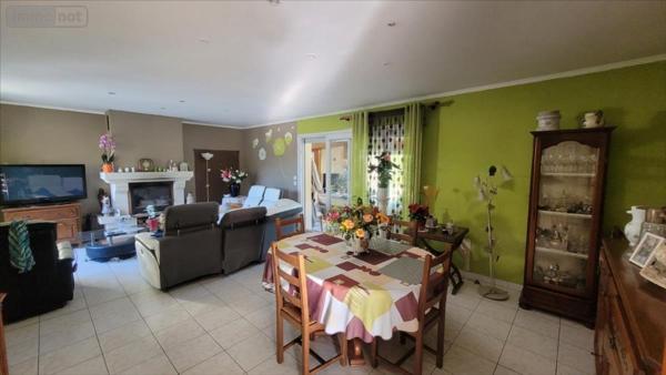 Maison à vendre à Marans en Charente-Maritime (17230), ref : RA03