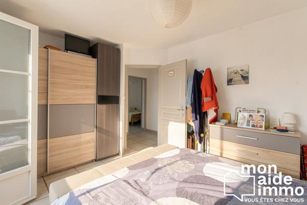 Maison familiale avec piscine et duplex attenant