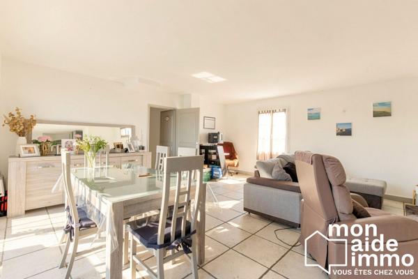 Maison familiale avec piscine et duplex attenant