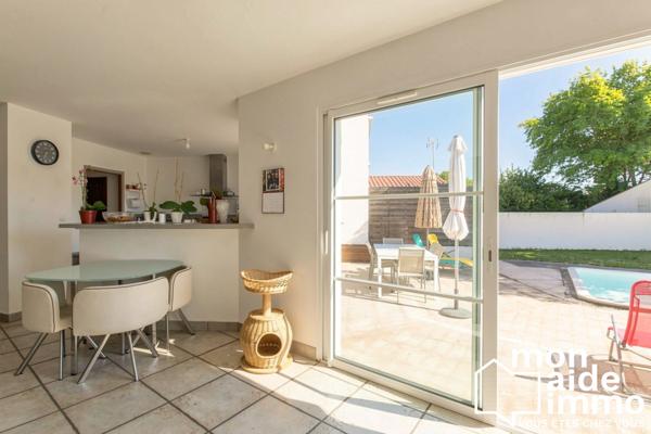 Maison familiale avec piscine et duplex attenant