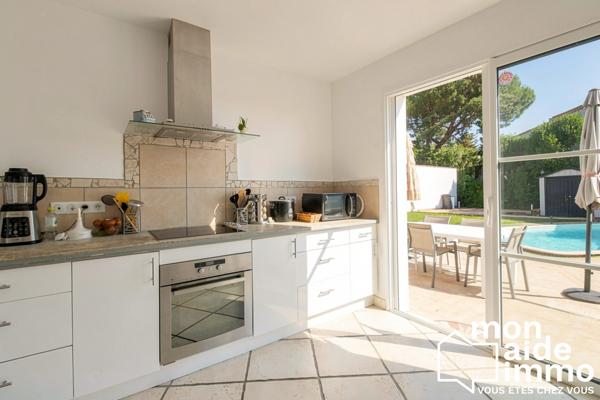 Maison familiale avec piscine et duplex attenant