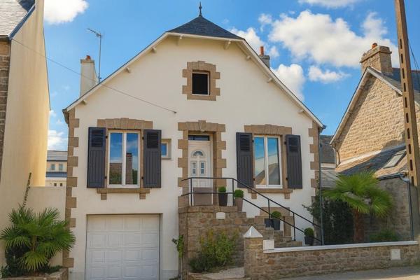 Maison à vendre |  Pont-l'Abbé |  6 pièces | 180 m²