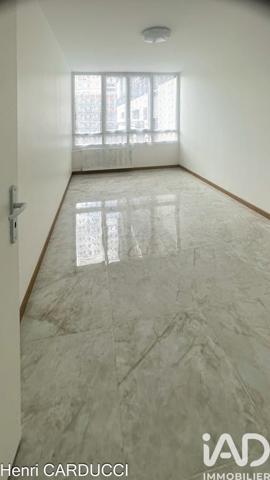 Appartement à vendre 4 pièces 73 m² Aubervilliers