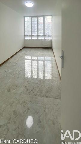 Appartement à vendre 4 pièces 73 m² Aubervilliers