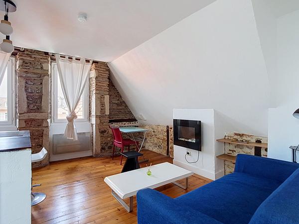 A louer PAU HYPER CENTRE Appartement T2 meublé en dernier étage