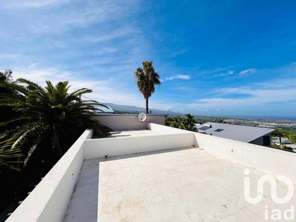 House for sale 8 rooms 274 m² L'Étang-Salé