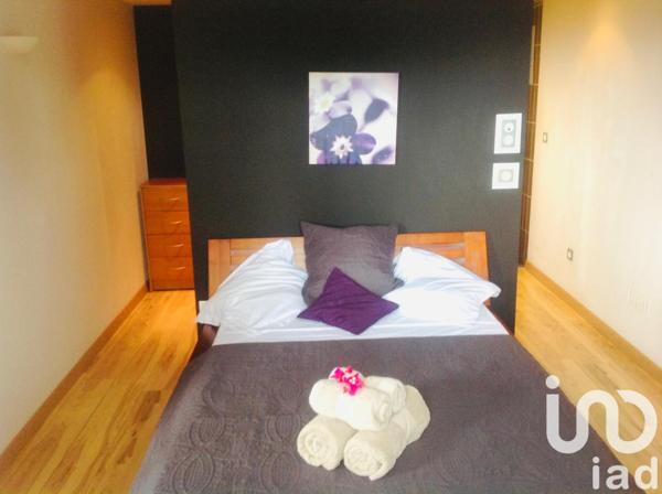 House for sale 8 rooms 274 m² L'Étang-Salé