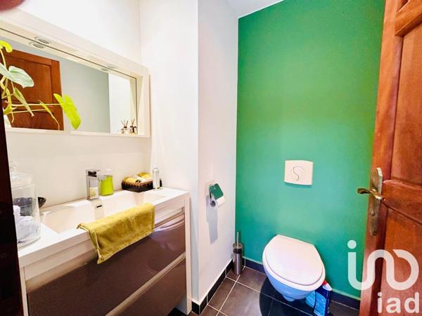 House for sale 8 rooms 274 m² L'Étang-Salé