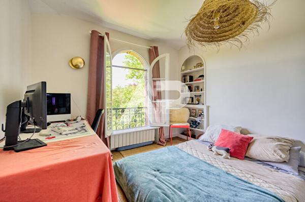 SEVRES RIVE DROITE - MAISON DE CHARME €1 550 000 ** - Référence 559-S