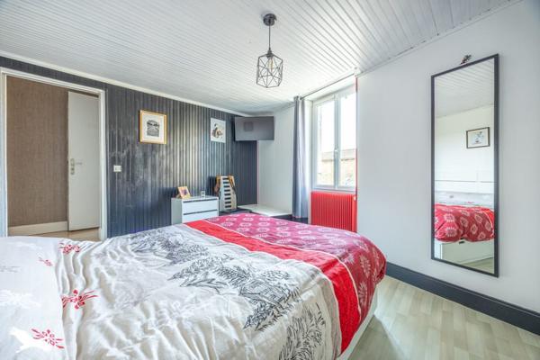 Maison à vendre 190 000 € Niort 5 p 119 m² DPE D