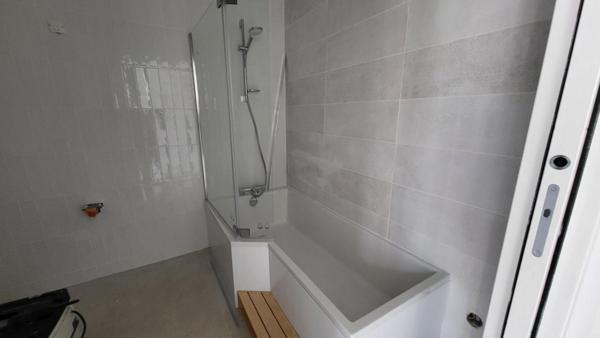 Maison contemporaine  Prigonrieux près  Bergerac 167 m2 sur parcelle de 5138 m² vue Dordogne