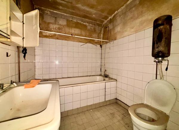 LA ROCHE SUR YON APPARTEMENT A REVOVER A VENDRE
