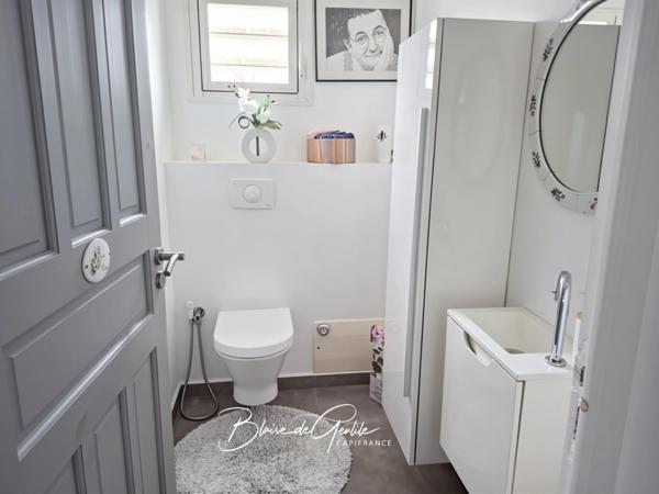 Maison moderne à vendre 4 pièces LE MOULE (971)