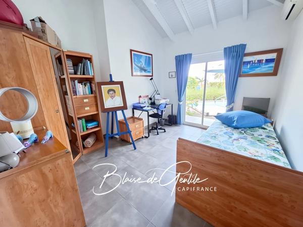 Maison moderne à vendre 4 pièces LE MOULE (971)
