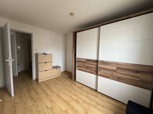 Appartement à louer 1 115 € CC La Rochelle 3 p 64 m² DPE C