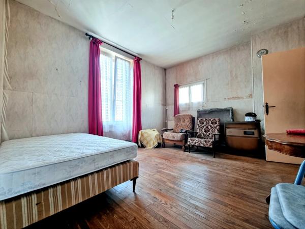 🏡 Maison de ville avec extérieur sans vis-à-vis – Centre de Tinchebray