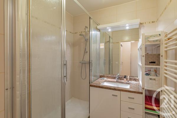 Appartement F1 à vendre  1 pièce - 34 m2 ST MAUR DES FOSSES - 94