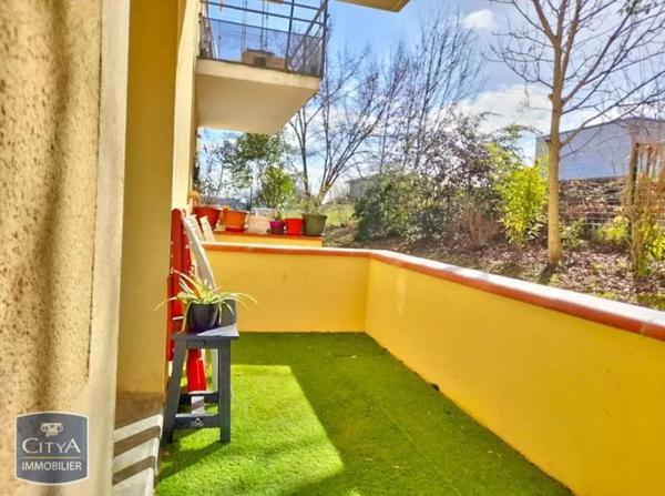 Appartement à louer 3 pièces 54.79m² Auch (32000)