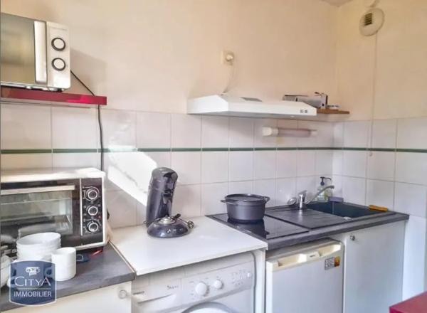 Appartement à louer 3 pièces 54.79m² Auch (32000)