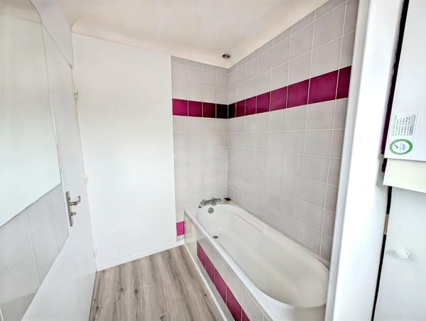 Sin-le-Noble (59450) À Sin-Le-Noble, maiosn en vente avec 3 chambres avec RB IMMO