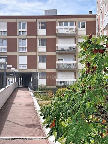 JARVILLE LA MALGRANGE - T4 LUMINEUX AVEC BALCON, PARKING ET CAVE - RESIDENCE SECURISEE