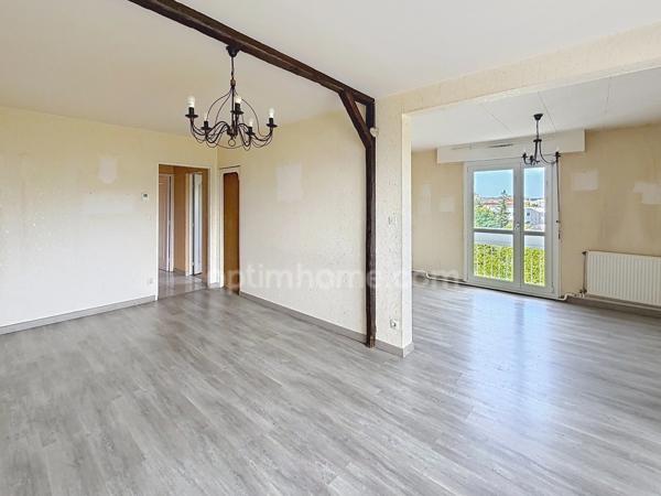 JARVILLE LA MALGRANGE - T4 LUMINEUX AVEC BALCON, PARKING ET CAVE - RESIDENCE SECURISEE