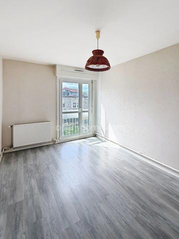 JARVILLE LA MALGRANGE - T4 LUMINEUX AVEC BALCON, PARKING ET CAVE - RESIDENCE SECURISEE