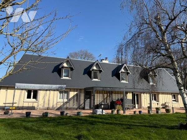 LA ROUSSIERE JOLIE MAISON NORMANDE RENOVEE AUX PRESTATIONS DE QUALITES DANS UN BEL ENVIRONNEMENT