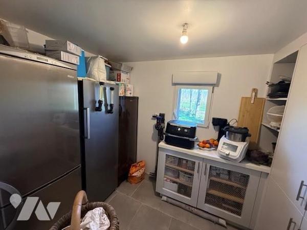 LA ROUSSIERE JOLIE MAISON NORMANDE RENOVEE AUX PRESTATIONS DE QUALITES DANS UN BEL ENVIRONNEMENT