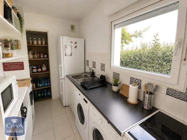 Appartement à louer 3 pièces 63.65m² Étaules (17750)