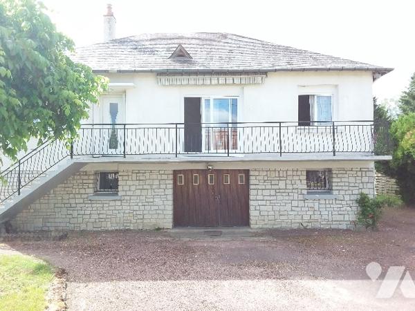 A 15 MNS DE BLOIS, PAVILLON DE BONNE CONSTRUCTION, TERRAIN 802 M²